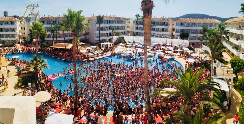 mallorca playas con fiesta